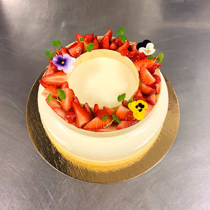 Gâteau fraise, noix de coco et citron vert